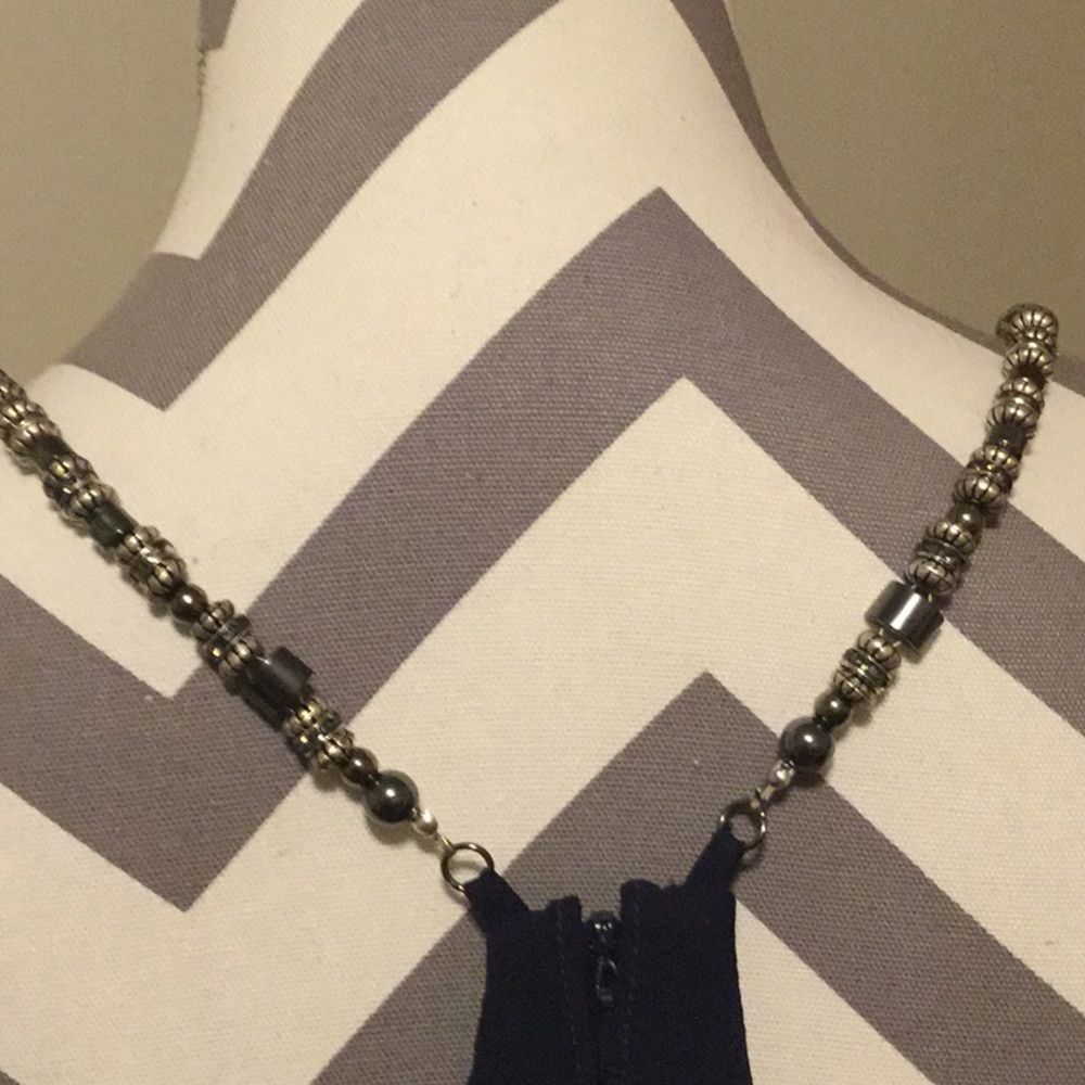 Laundry by Shelli Segal Sleeveless & Sequins - Picture 3 of 8